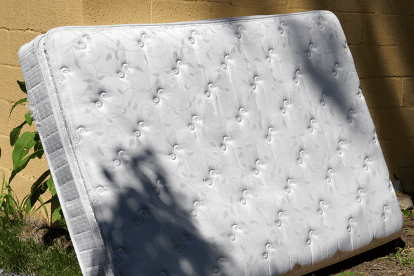 proper-mattress-disposal-mngmovers proper-mattress-disposal-mngmovers